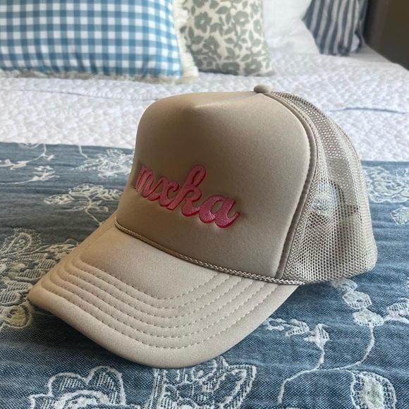 MXKA Makeup by Kelli Anne Trucker Hat - Picture 4 of 8